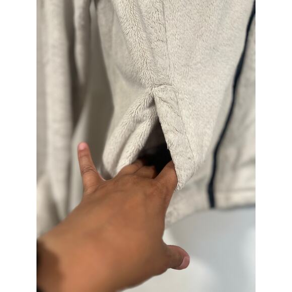 Abercrombie & Fitch Girls Cozy Warm Sherpa Fleece Zip up Jacket Cream XL - Picture 4 of 8